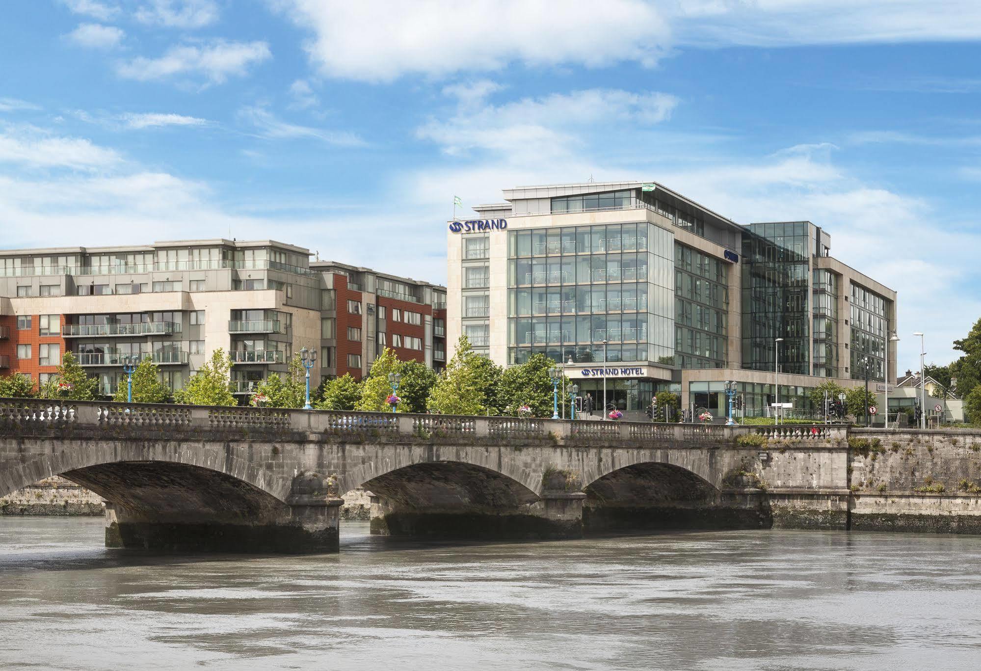 Limerick Strand Hotel Exterior photo